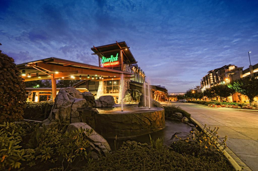 River Rock Casino Hotel Richmond Dış mekan fotoğraf